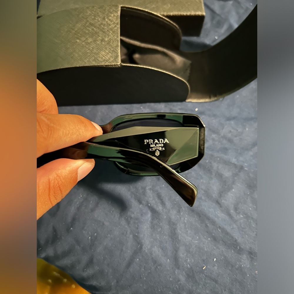 Brand New sunglasses never worn, bought as gift
